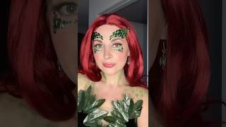 I’m poison Poison Ivy 💀 💚 poison poisonivy dccomics halloween halloweencostume [upl. by Hurless]