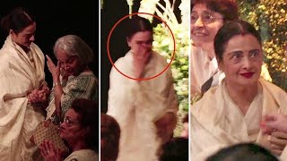 Emotional Rekha amp Waheeda Rehman CRYING At Shashi Kapoors Prayer Meet [upl. by Alvis]