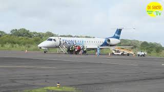 À L’AÉROPORT DE ZIGUINCHOR CASA ACCUEILLE SON FILS SADIO MANÉ [upl. by Ltney437]