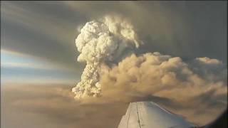 Grimsvotn eruption in Iceland 2011 Day 1 [upl. by Allyson]