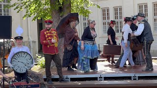 Zeitreisende 3 Steam  Punk  Treffen Schloß Köthen 26052024 viktorianisches Picknick Harissa [upl. by Tomasz621]