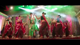 ‘Fantastic’ Lavani song  Sanskruti Balgude  Sanngto Aika… [upl. by Gathard]