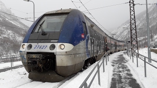 Des trains sur le Transpyrénéen Oriental sous la neige montagnarde [upl. by Alyled]