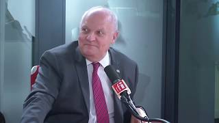 François Asselineau «Il y a une vie après lUnion européenne» [upl. by Nwavahs80]