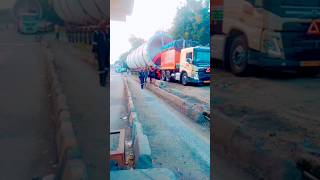 job duniya mein sabse bada Volvo truck🚛 600 tyre ki jobyoutubeshortsvideo [upl. by Yecats]