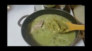 Nopales y espinazo de puerco en salsa verde [upl. by Aliehc]