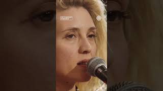 Evelyne Brochu  Maintenant ou jamais  Les classiques ICI Musique livesessions [upl. by Mychal900]