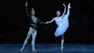 Svetlana Zakharova amp Roberto Bolle  La Bayadere Pas de Deux La Scala [upl. by Tu]