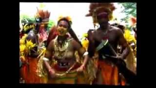 Wokabaut PNG Kairuku Traditional Dancers [upl. by Noslen]