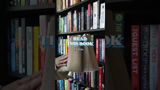 Recommending books based on your mood😱👀 thrillerbooks bookrecs asmr creepystories bookreview [upl. by Ramma786]