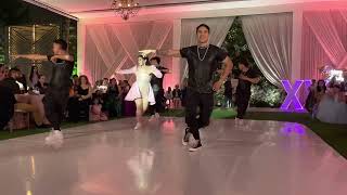 ASÍ DEBERÍAN BAILAR LAS QUINCEAÑERASDISFRUTANDO SU BAILE SORPRESA 🎉 EL MEJOR SHOW DE CHAMBELANES😘 [upl. by Eanram]