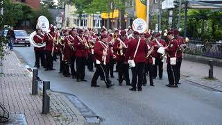 Schützenfest Burgdorf 2018 Fanfarencorps quotWikingerquot Burgdorf [upl. by Yorztif518]