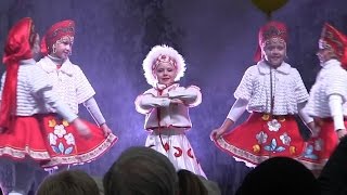 00230 Maslenitsa russian dance Масленица русский танец [upl. by Nonnahs447]