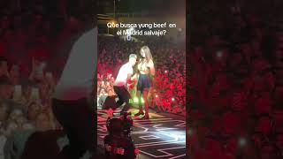 El DETESTABLE ACTO MACHISTA de YUNG BEEF con una FAN en pleno CONCIERTO POLÉMICA VIRAL en REDES [upl. by Ahto578]