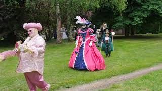 Parade des costumés au Château de lIslette le dimanche après midi [upl. by Atiuqad]