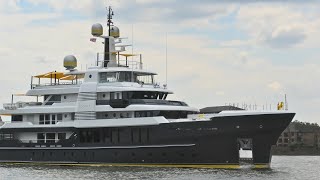 Superyacht SCOUT passing Greenwich [upl. by Gross]