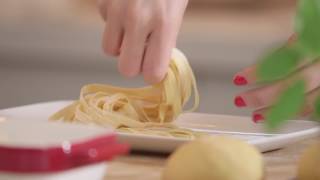 5KSMPRA Pasta Fettucine KitchenAid [upl. by Nymassej]