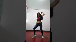 CHUNGHA Snapping Dance Cover by Airen [upl. by Rheims447]