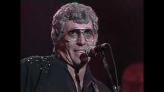 Carl Perkins  Matchbox Live at Farm Aid 1990 [upl. by Elpmet]