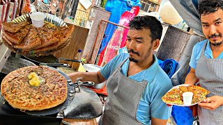 Mumbai मै परांठों के Betaaj Baadshah। Amazing परांठा best parantha in Mumbai street Food India [upl. by Astera659]