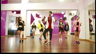 🔥 Bollywood Dance In foreign❤️ Hookah Bar Song Khiladi 786  Akshay Kumar  Easy steps Vietnam [upl. by Cheston]