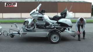 GOLDWING REMORQUE PORTE MOTO SANS RAMPE HYDRAULIQUE [upl. by Nurat]