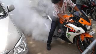 cbr 150 r tire popping burnout [upl. by Ientruoc]