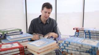 Jeff Kinney  Diary of a Wimpy Kid Fast Signing [upl. by Guidotti]