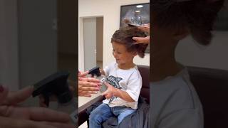 Heroes storia di un parrucchiere che rende felici i bambini con alopecia 🥰 [upl. by Boatwright]