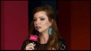 SPFW  Julia Petit entrevista convidados no Lounge Make B [upl. by Llewoh]