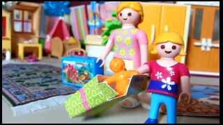 Weihnachtsgeschenke verpacken mit Mama Playmobil Film cadeaux de Noël [upl. by Hancock687]