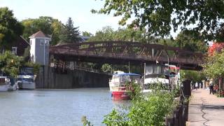 The Erie Canal lift bridge in Fairport NY in action [upl. by Uba]