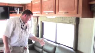 Preowned 2005 Fleetwood Flair 31A Class A Gas Motorhome  Holiday World of Houston in Katy Texas [upl. by Oirevlis]