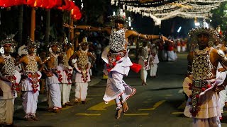 Gangaramaya Navam Maha Perahera  2018 [upl. by Ynnel]