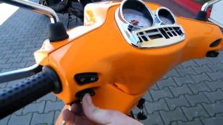 Vespa S 50 2T 2010 Roller Orange Taomina 938A [upl. by Celeste650]