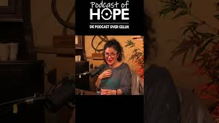 Nilgün Yerli quotGeluk uitstellen naar later vind ik 1 van de kenmerken van ongelukquot podcastofhope [upl. by Ytram915]