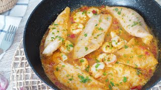 Filetes de PESCADO EN SALSA de Gambas  Receta rápida y fácil [upl. by Eidurt]