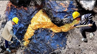 Gold veins After years of searching we have finally found a highquality gold deposit [upl. by Aihsilat]