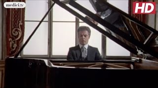 Daniel Barenboim  Moonlight Sonata  Beethoven [upl. by Ogren]