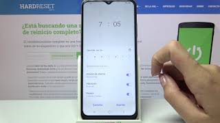 Cómo poner una alarma en Samsung Galaxy A12s  usar despertador [upl. by Nannie]