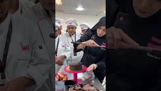 Bread Knife use krne ka Sahi Tareeka✅ hkrshorts hkrbakingacademy [upl. by Novy461]