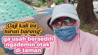 GAJI TKW INI BUKAN NYA NAIK MALAH TURUN MENGSEDIH DI TAMAN TAIWAN 🥲 [upl. by Marylin]