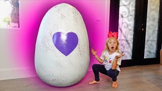 EVERLEIGH OPENS THE WORLDS BIGGEST HATCHIMALS EGG You Wont Believe Whats Inside [upl. by Egidius]