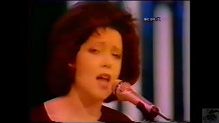 Matia Bazar con Antonella Ruggiero  quotTi sentoquot live solo voce  Fantastico 1985 [upl. by Lerat]