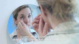 Reinigen en masseren van het ooglid bij blepharitis [upl. by Eimyaj]