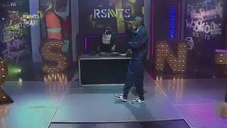 Polizones  Flaco Flow En Vivo Resonantes Canal Trece [upl. by Wooldridge]