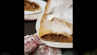 Strudel di mele ricetta originale altoatesina della Malga Aloch [upl. by Etteniuqna]