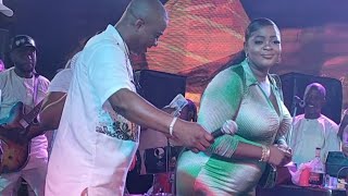 SEE HOW ENIOLA BADMUS ROCK STAGE WITH K1 DE ULTIMATE AT ALL WHITE PARTY [upl. by Enytsirhc479]