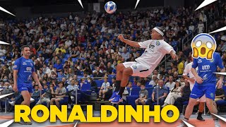 RONALDINHO FAZ BRUXARIA NO FUTSAL 2022 com Sean Garnier Falcão Diego Freestyle [upl. by Leimaj523]