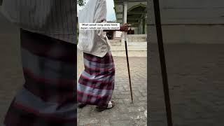 Mbah sayadi rajin sholat jamaah masyaallahtabarakallah peduli shorts feedshorts video feed [upl. by Aihtennek]